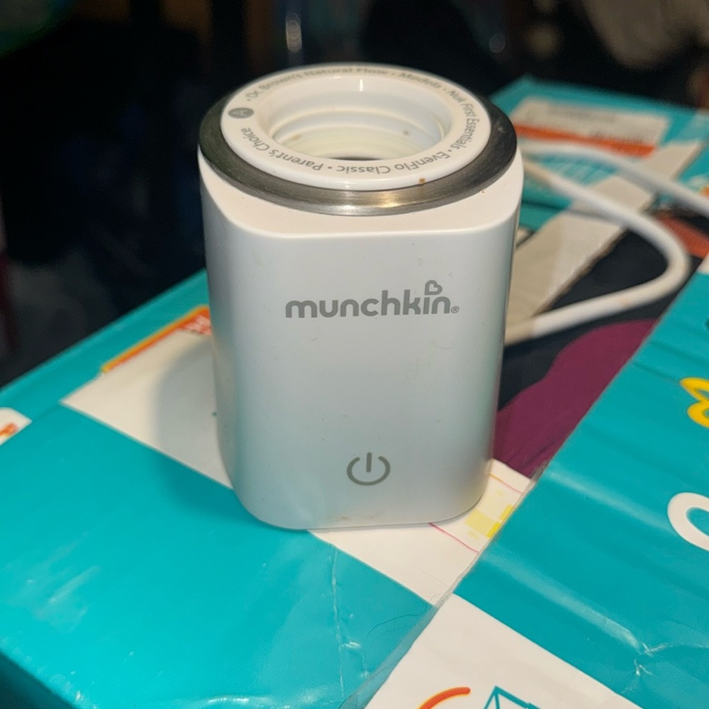 Munchkin bottle warmer